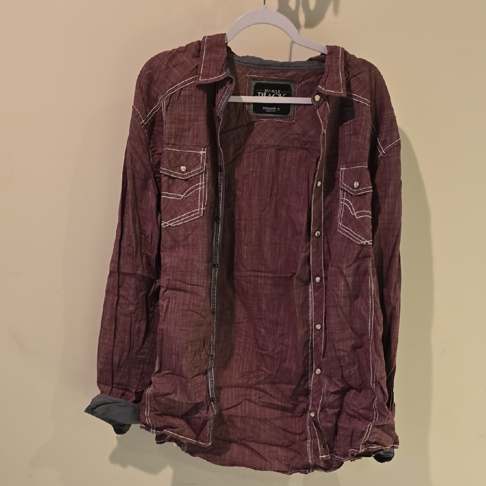 Buckle Men's Casual Button Down Shirt - Maroon